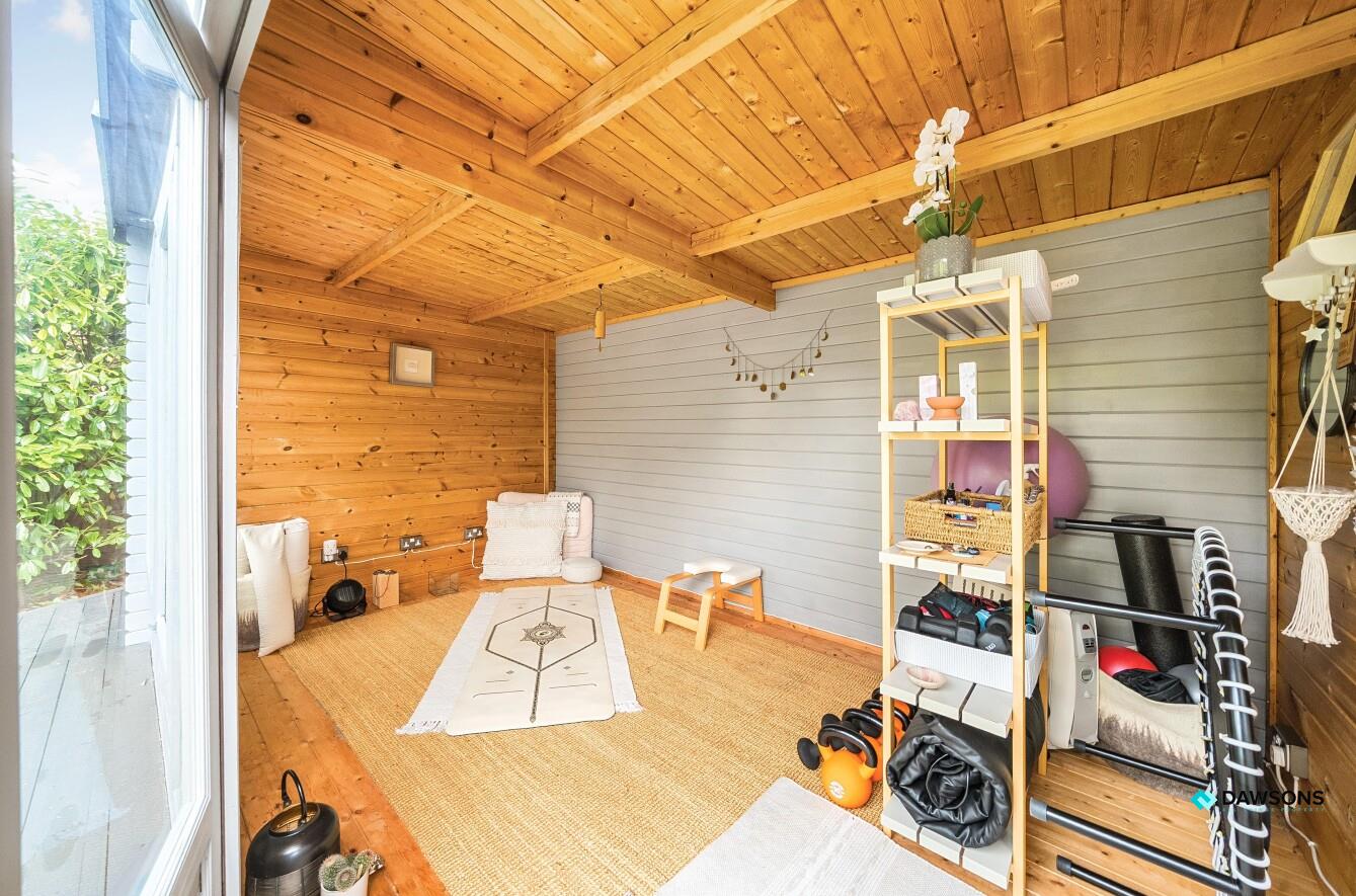 Cysgod Y Graig, Burry Port, SA16 0FX